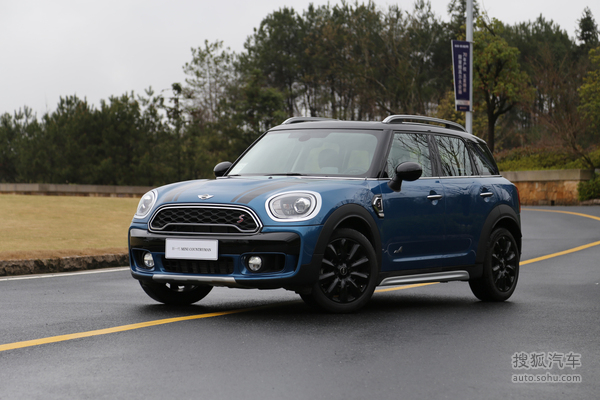 MINICOUNTRYMAN