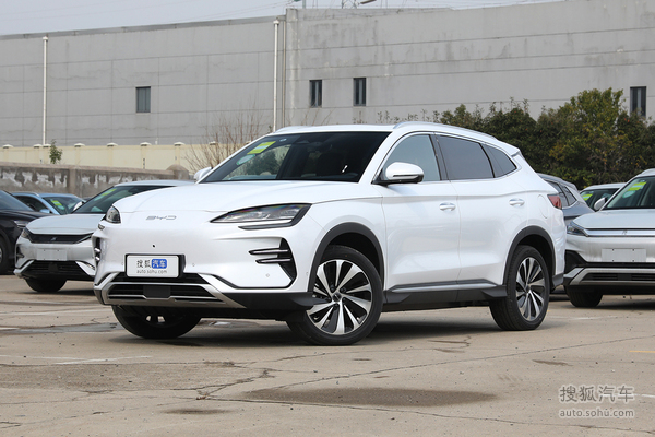 比亚迪宋PLUS EV