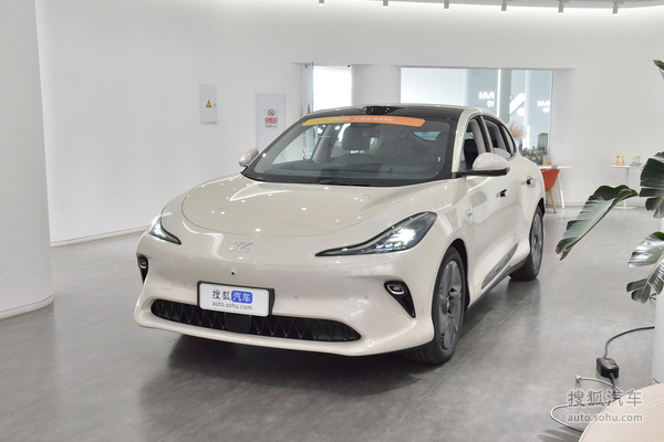 智己汽车LS6 纯电版