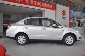 2011款长安铃木尚悦 1.6l手动舒适型