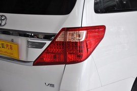   2012款丰田埃尔法3.5L豪华版