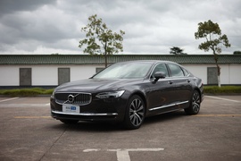 2021款沃尔沃s90 t8 e驱混动 智雅豪华版