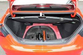 2021款 吉利缤瑞 1.4t cvt f-type旗舰版