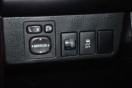   2013款丰田RAV4 2.0L无级变速四驱新锐版