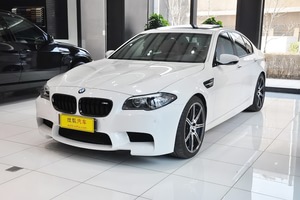 宝马M5
