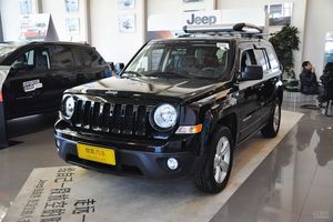 Jeep自由客