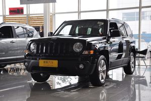 Jeep自由客