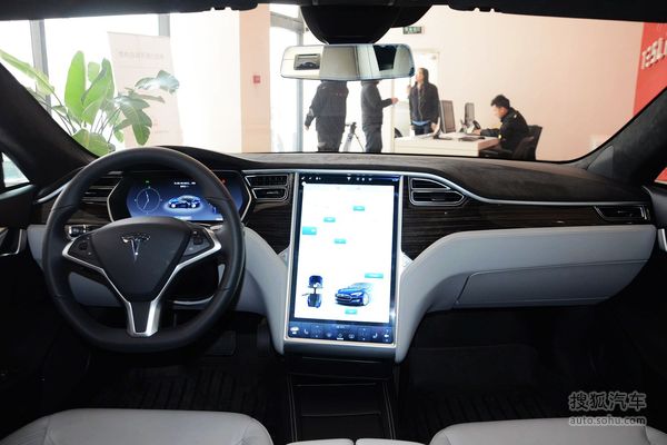 Tesla Model S ʵ  ͼƬ
