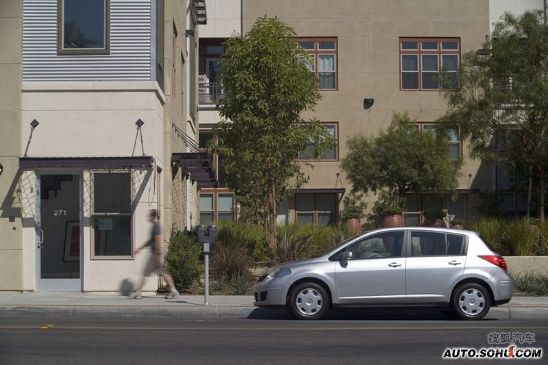 Versa官方t175263图片