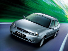 福特嘉年华三厢