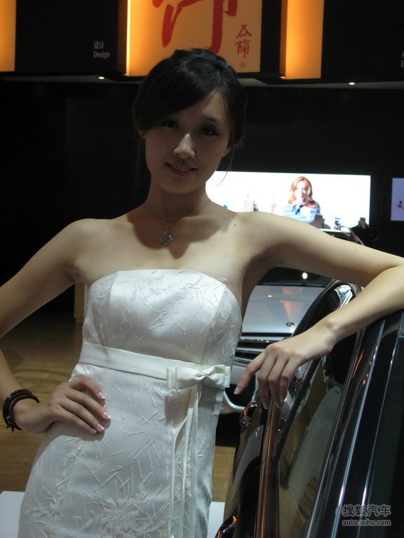 2011宁波车展美女车模