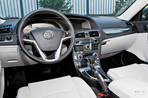 技不压身 试腾翼C50\/中华H530\/全球鹰GC7