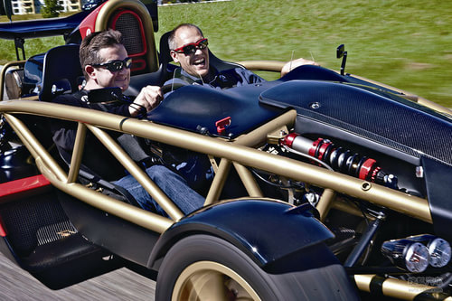 ӳײ ־Լ Ariel Atom V8