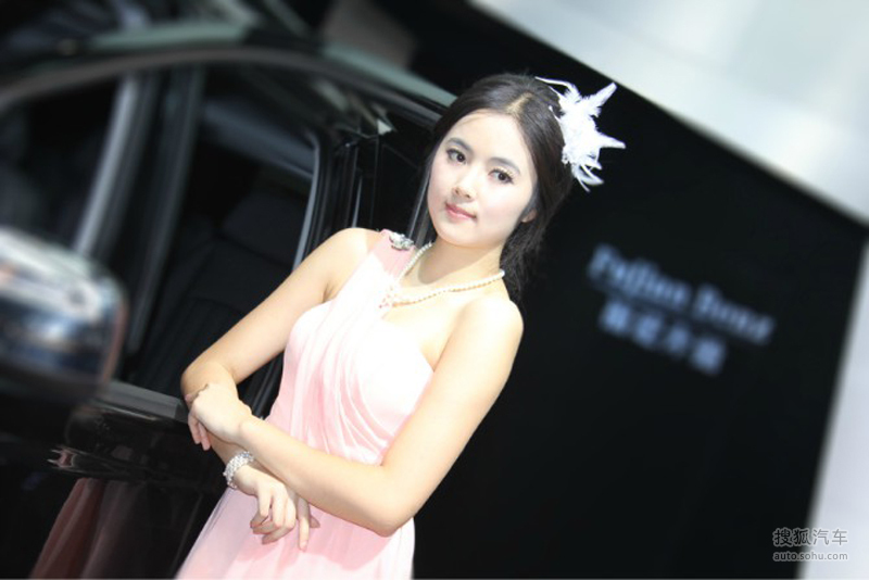 2012无锡车展美女车模图片