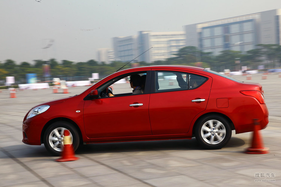 日产+东风日产+阳光+2011款日产阳光解码实拍