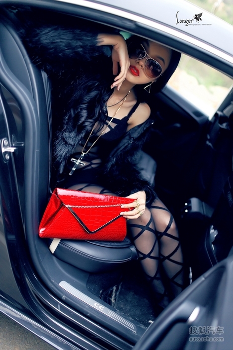 妇变车模 烈焰红唇妖娆妩媚(2573235)-<em>美女</em>车