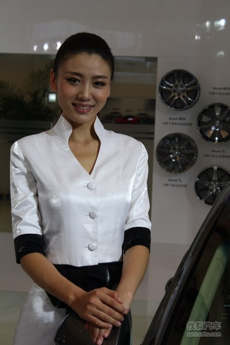 2012大连车展车模图片