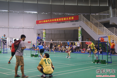 2013银座汽车杯菁英羽毛球车友赛成功举办