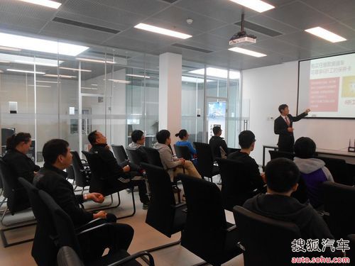 买车免费上京牌 置换专场团购汇圆满结束