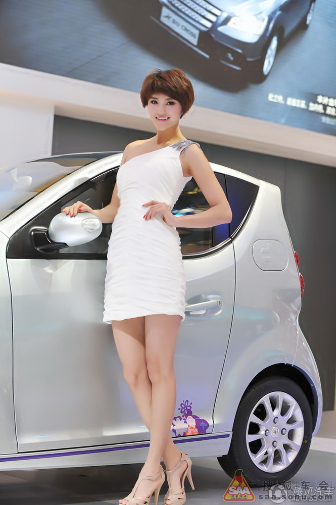 东南汽车8号车模图片