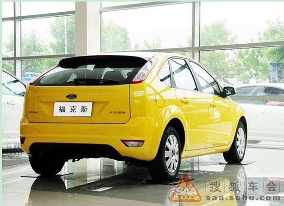 徘徊在10W左右的A级车,最后落锤小福 - 福克斯