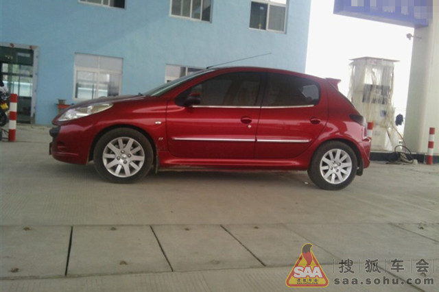 把兄弟的标致207开到了工地,挺不好意思的_标