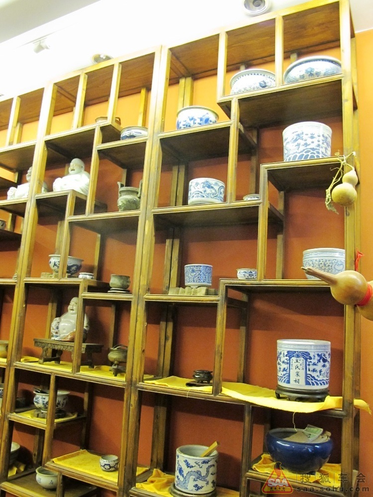 中华万丰小吃城里面的老物件博物馆