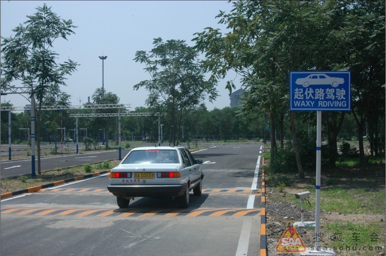 公交驾校科目二内路考试项目 - 公交驾校