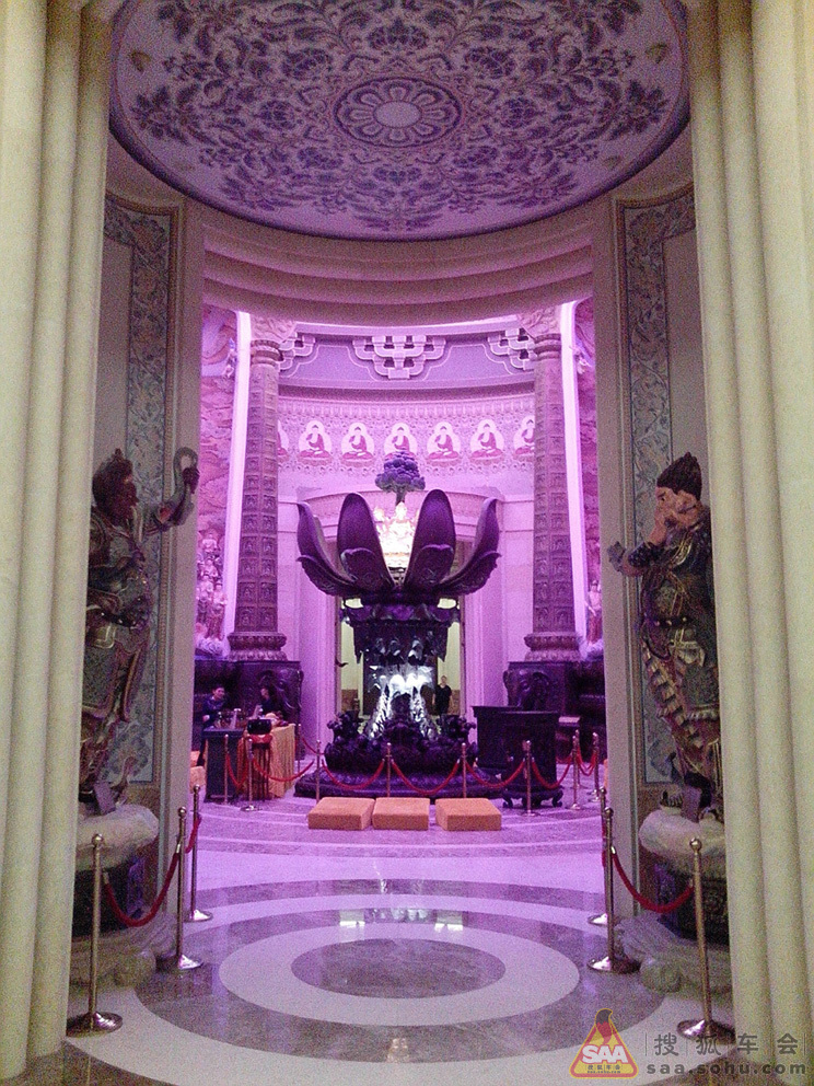 敦化六顶山金顶大佛