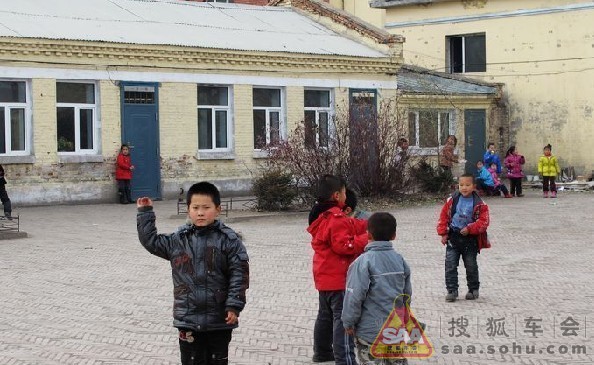 10年11月5日哈市松北区对青山小学