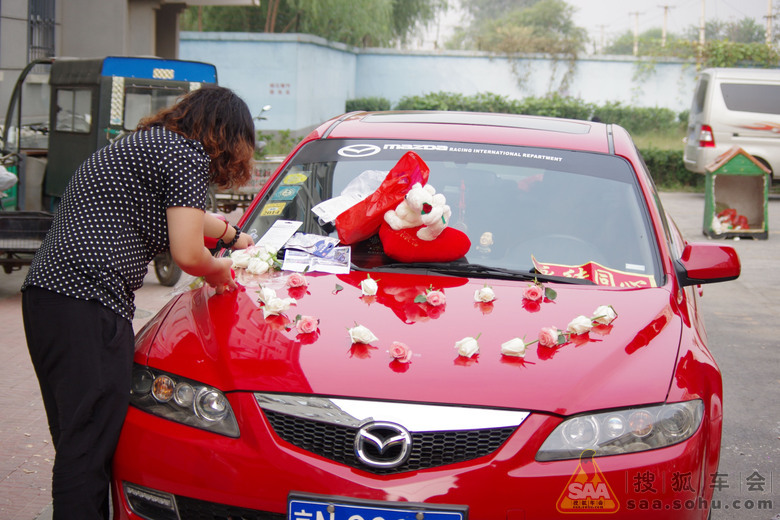 今天堂姐结婚我也做了一回头车!_北京马自达6