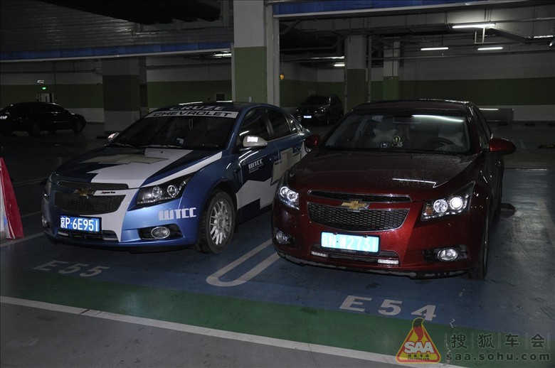 兹势力车友会年会小前凑,组织车友观看变3首映