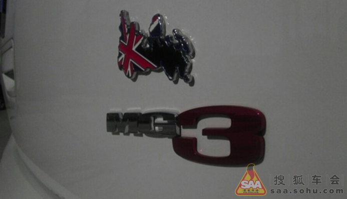 黑顶自己贴的车主不会只有lz一个吧? _MG3论