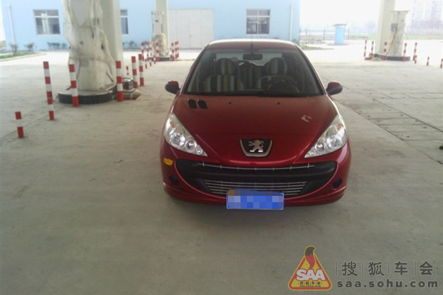 把兄弟的标致207开到了工地,挺不好意思的_标