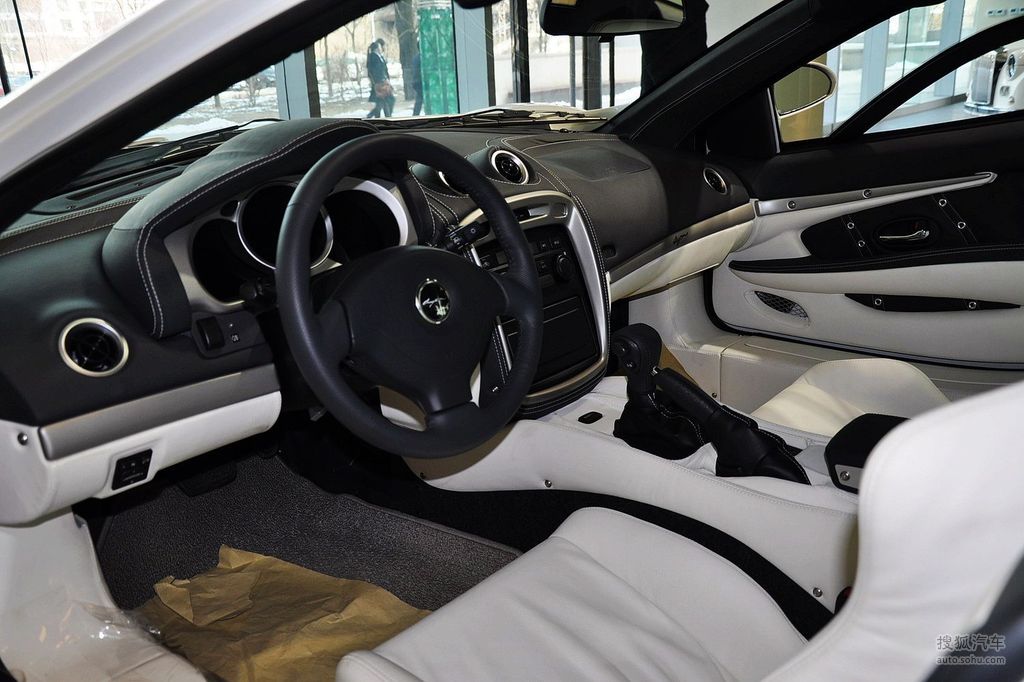 【 光冈大蛇高清图片】_内饰_搜狐汽车网