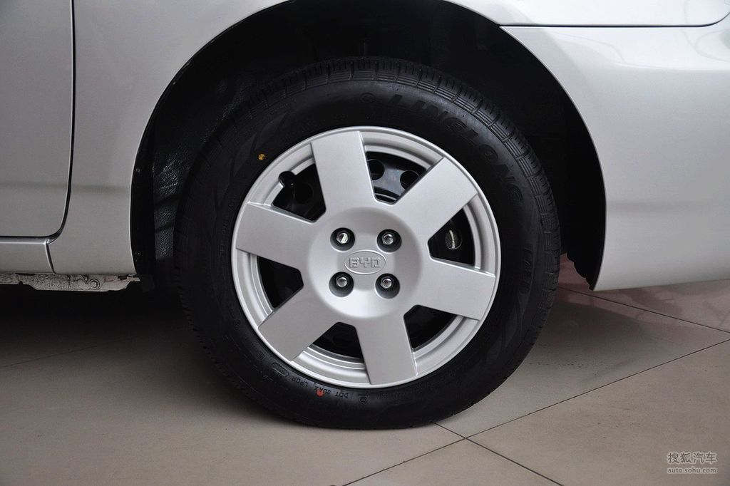 2012款比亚迪f315lgli手动标准型车轮整体提示支持键盘翻页左右