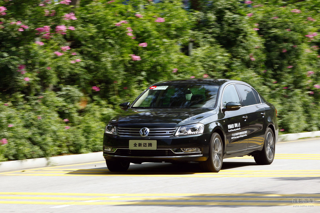 2012款大众迈腾3.0l v6试驾