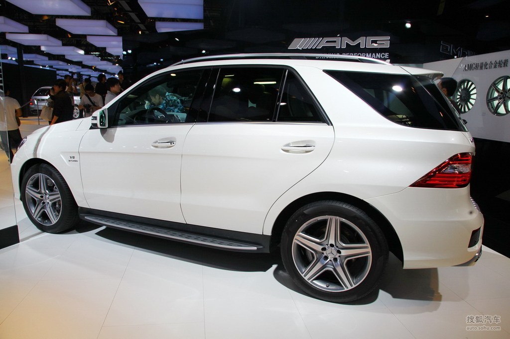 奔驰ml63 amg