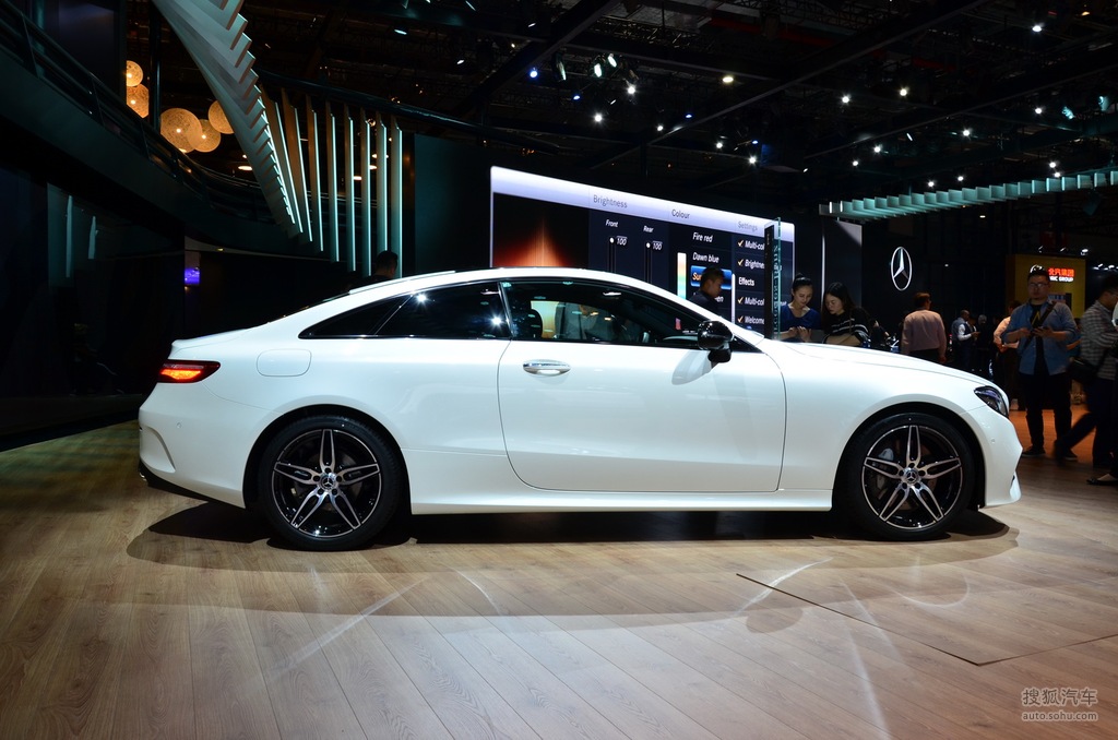 奔驰e300 coupe上海车展实拍