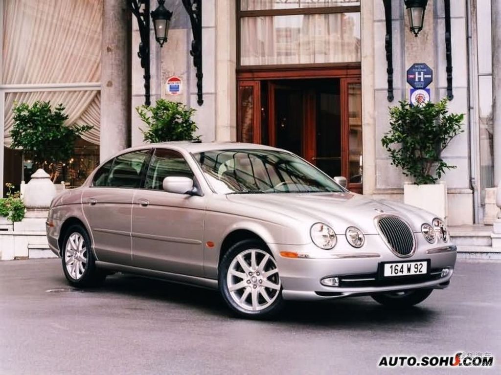 2000款捷豹jaguars-type     提示:支持键盘翻页 &larr;左 右&rarr