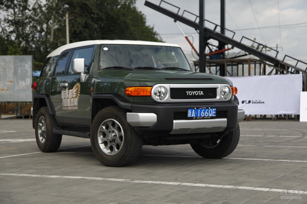 【 丰田fj酷路泽高清图片】_2011款 4.0l 标准型_外观_搜狐汽车网