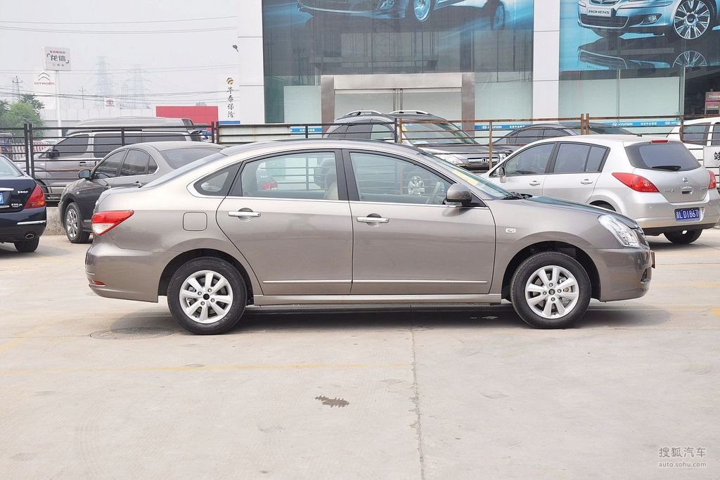【 日产轩逸高清图片】_钛古金_外观_搜狐汽车网
