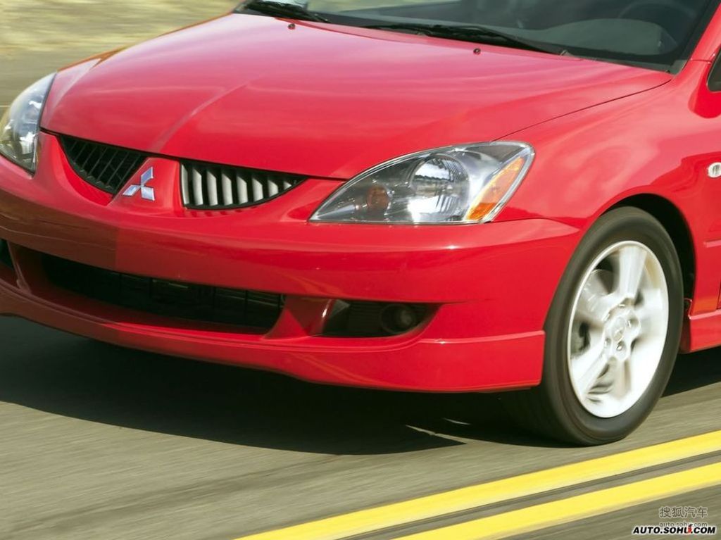 lancer三菱是什么车 lancer三菱是什么车油箱盖