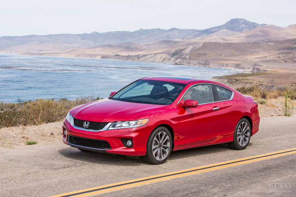 2013款本田雅阁coupe