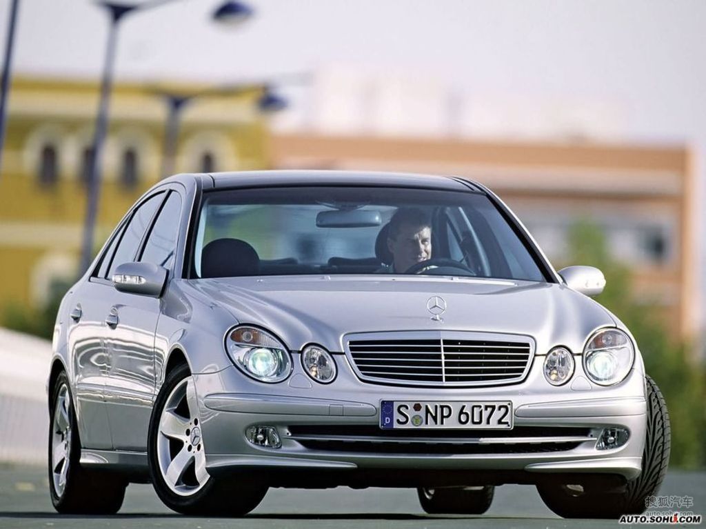 2003 奔驰  e320     提示:支持键盘翻页 &larr;左 右&rarr