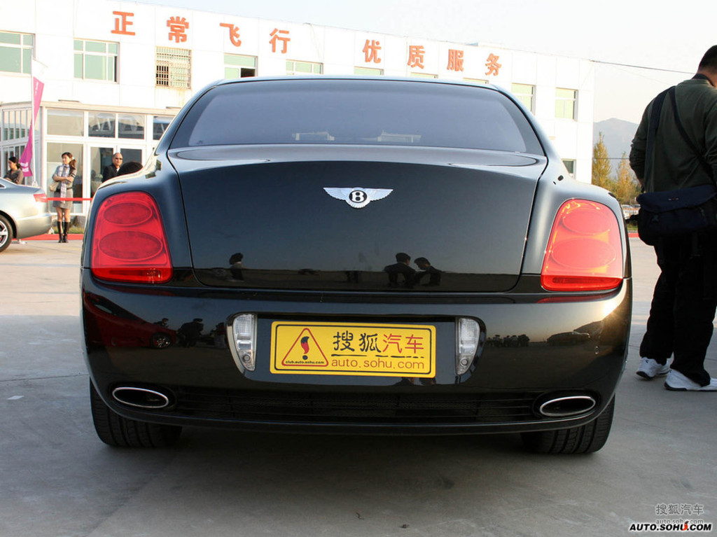 2007款宾利欧陆飞驰实拍