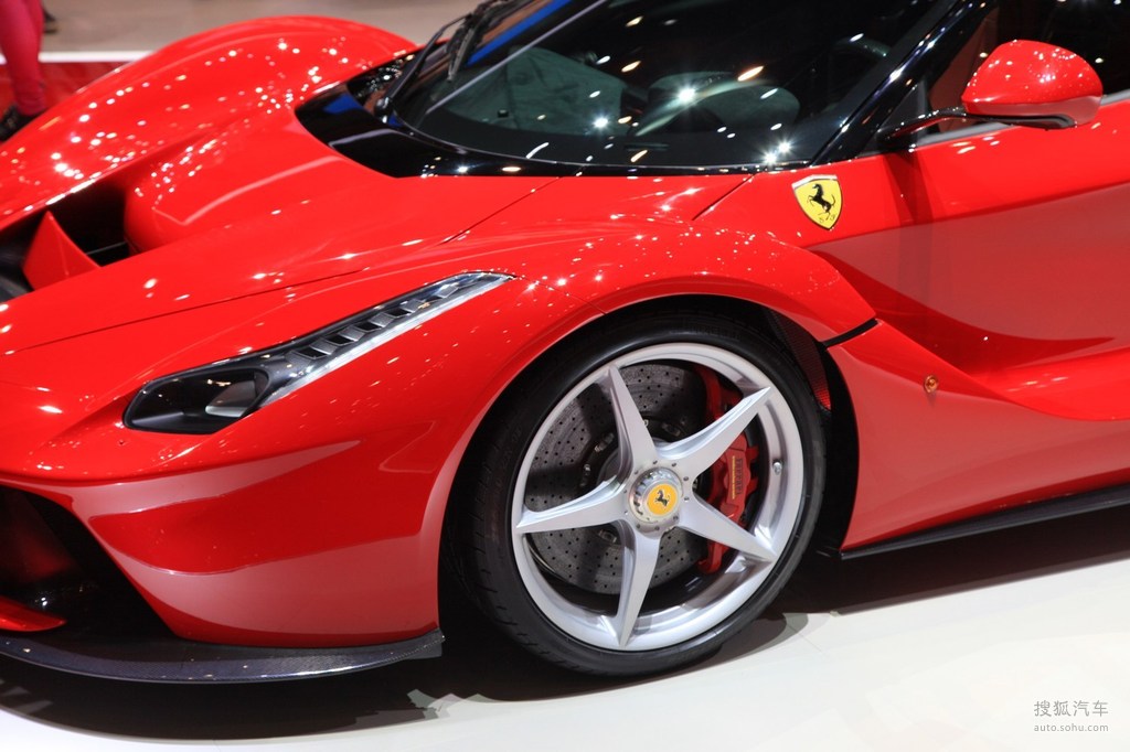 法拉利laferrari日内瓦车展实拍