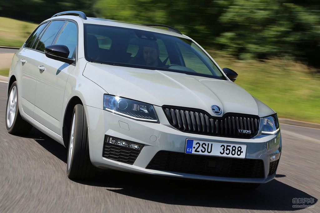 斯柯达法比亚rs