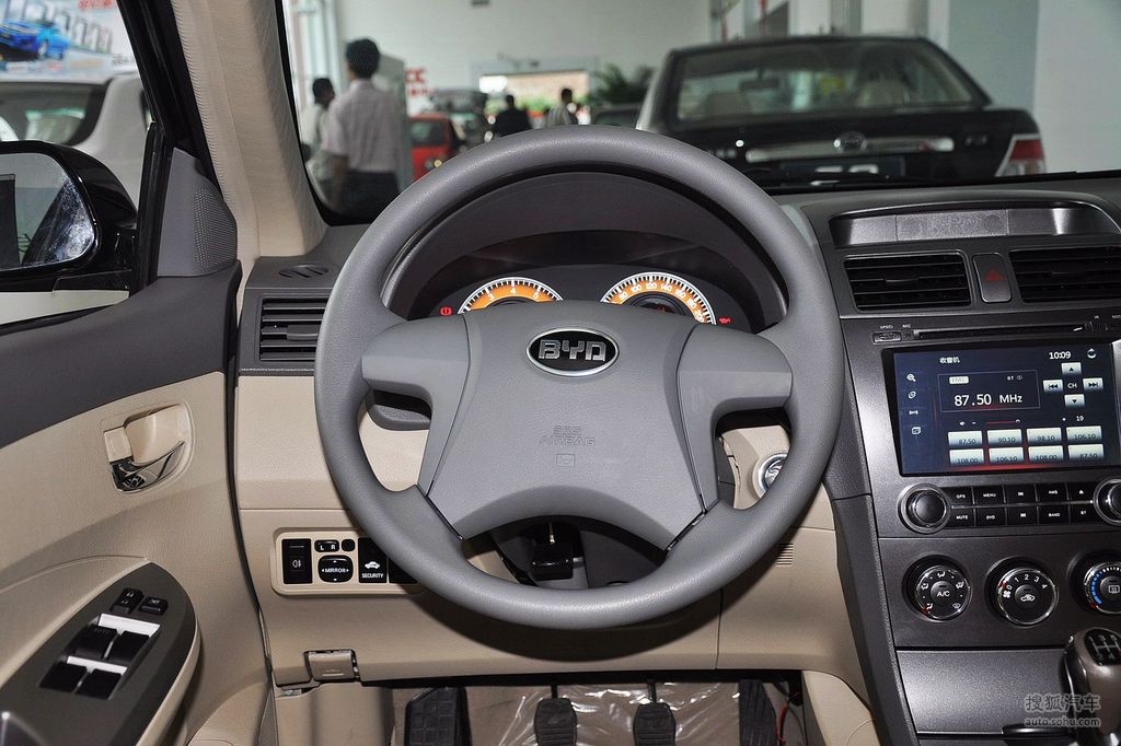 【 比亚迪l3高清图片】_米色内饰_内饰_搜狐汽车网