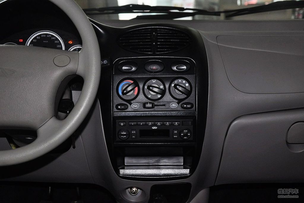 【 奇瑞汽车qq3高清图片】_内饰_搜狐汽车网
